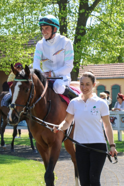 Aspen Belle bei ihrem Debüt in Magdeburg April 2025 Foto: Privat